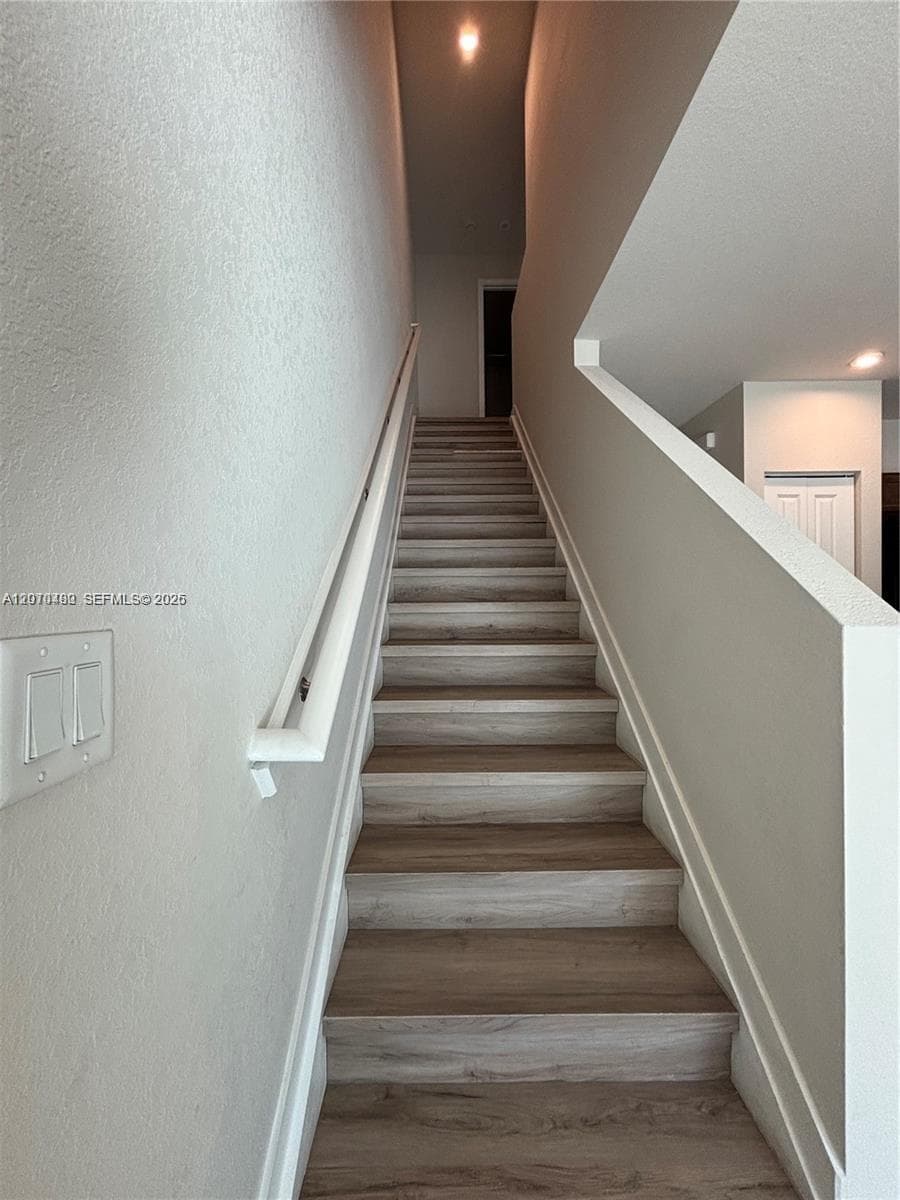 1021 NW 5th St, Florida City FL 33034 photo 4