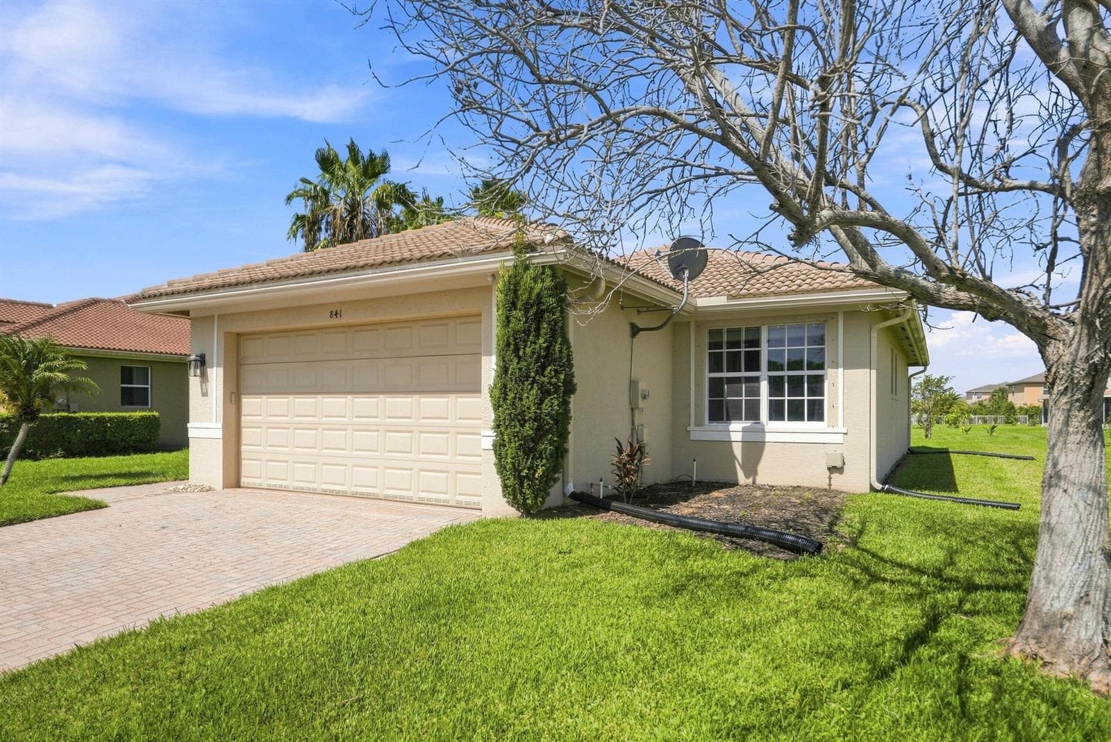 841 Bent Creek Drive, Fort Pierce FL 34947 photo 2