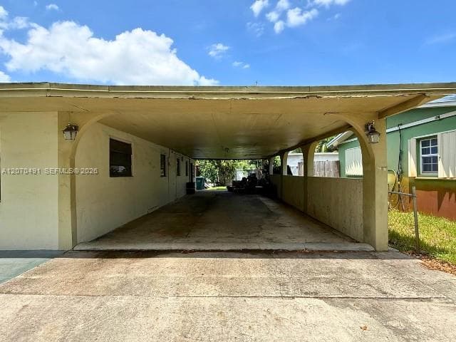 18600 NW 38th Ct, Miami Gardens FL 33055 photo 4