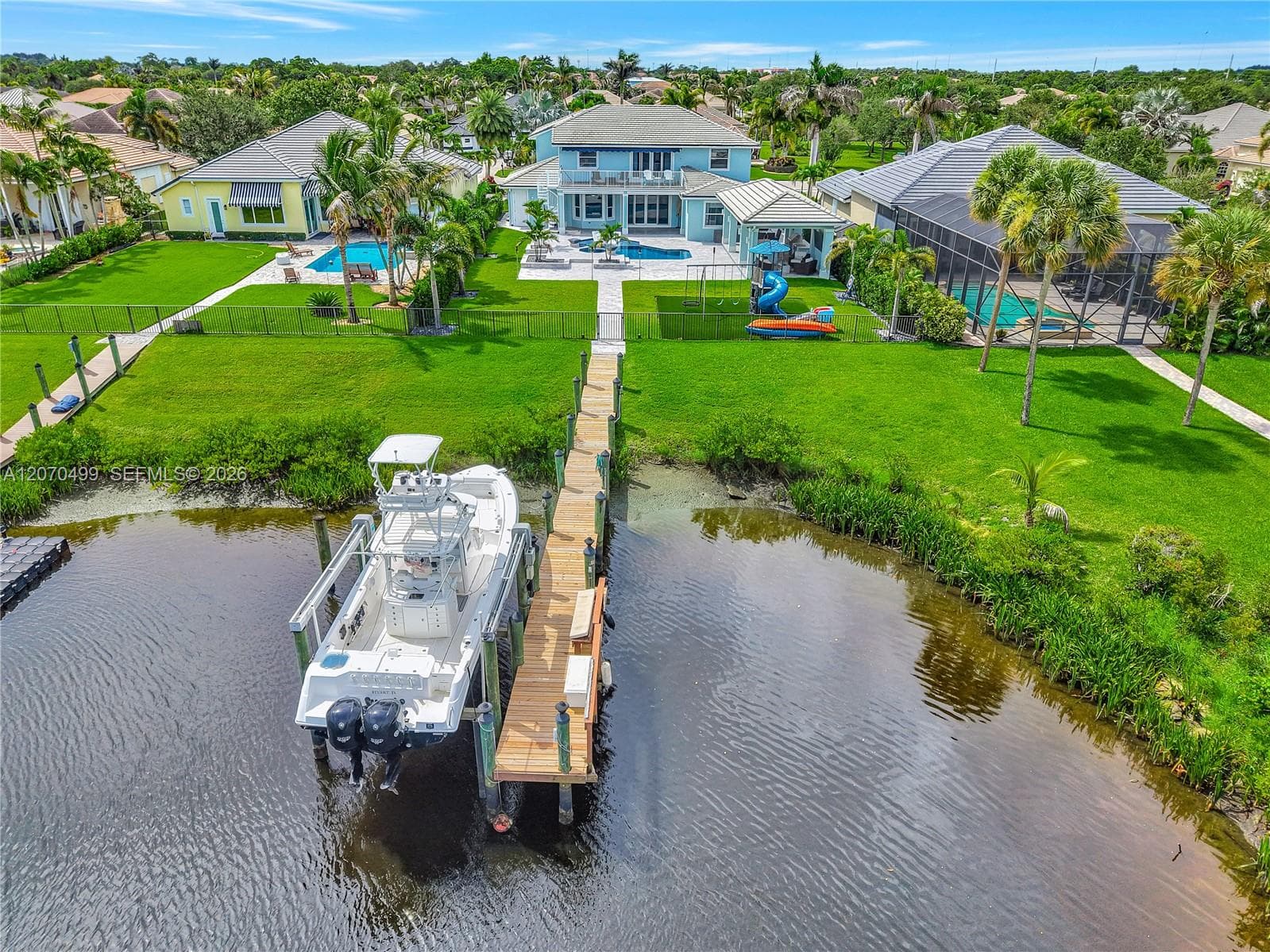 665 SW Yacht Basin Way, Stuart FL 34997