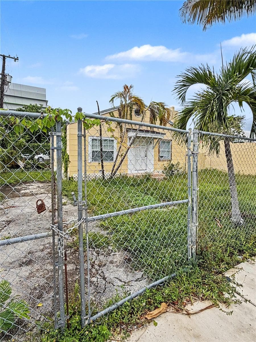 Listing photo 5