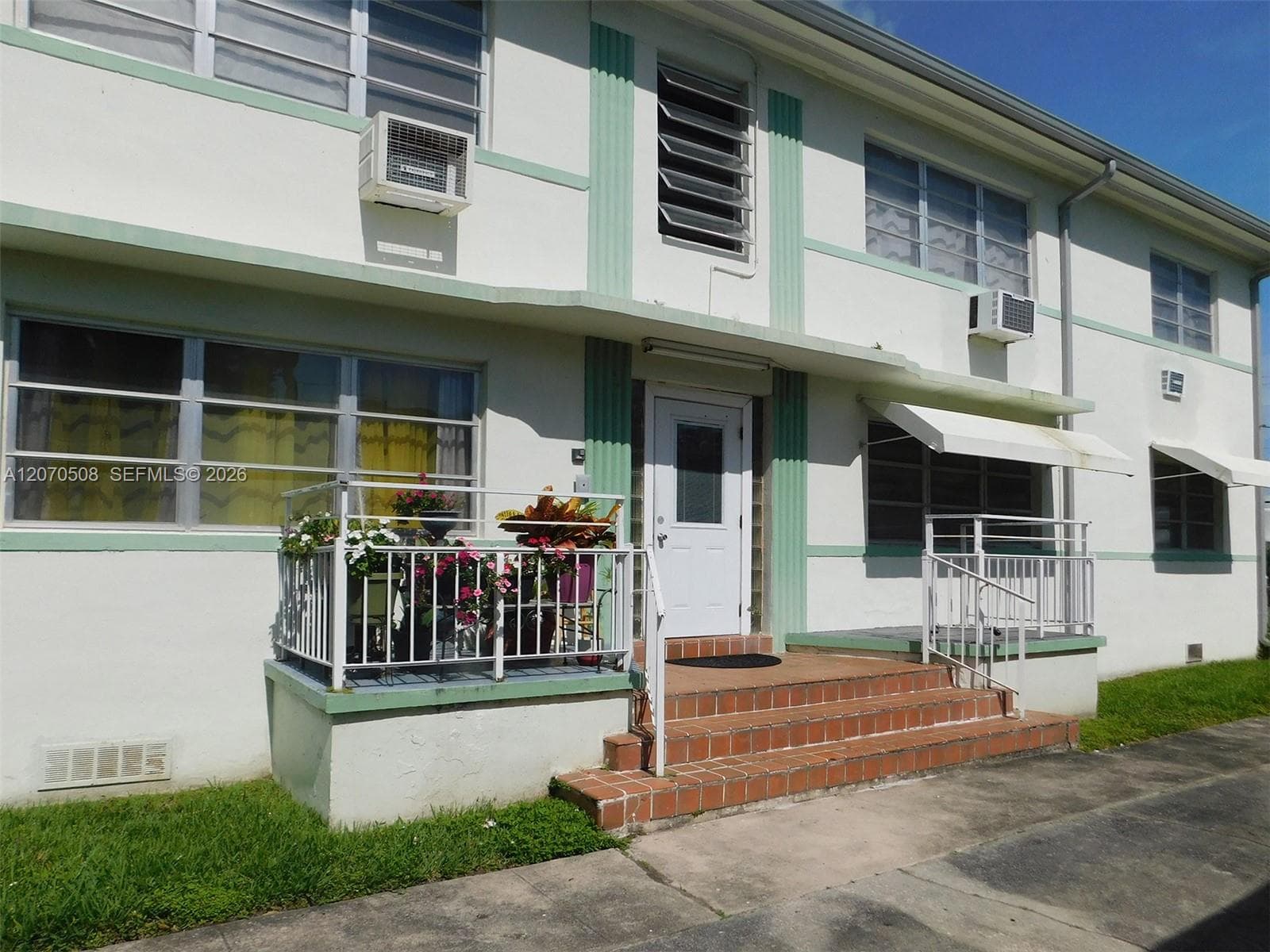 1735 Marseille Dr # 2, Miami Beach FL 33141 photo 2