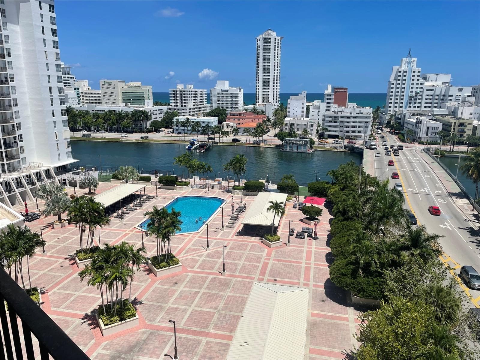 4101 Pine Tree Dr # 925, Miami Beach FL 33140 photo 3