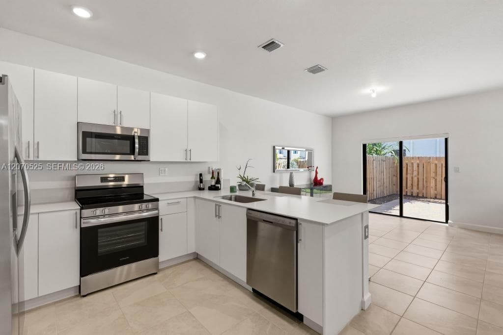 13332 SW 234th Ter, Homestead FL 33032 photo 3