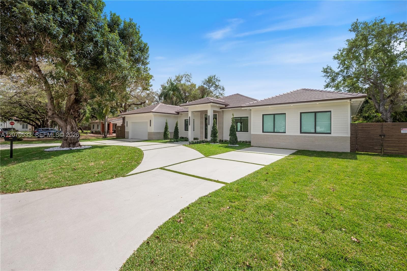 6990 SW 58th St, Miami FL 33143