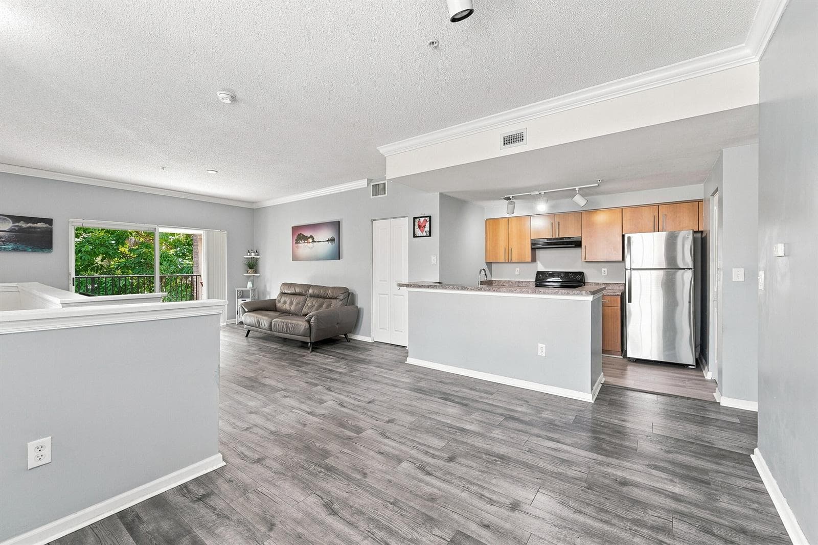 5940 W Sample Road # 308, Coral Springs FL 33067 photo 2