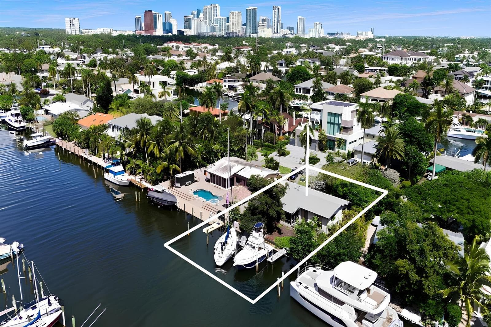 1718 SE 14th Street, Fort Lauderdale FL 33316 photo 2