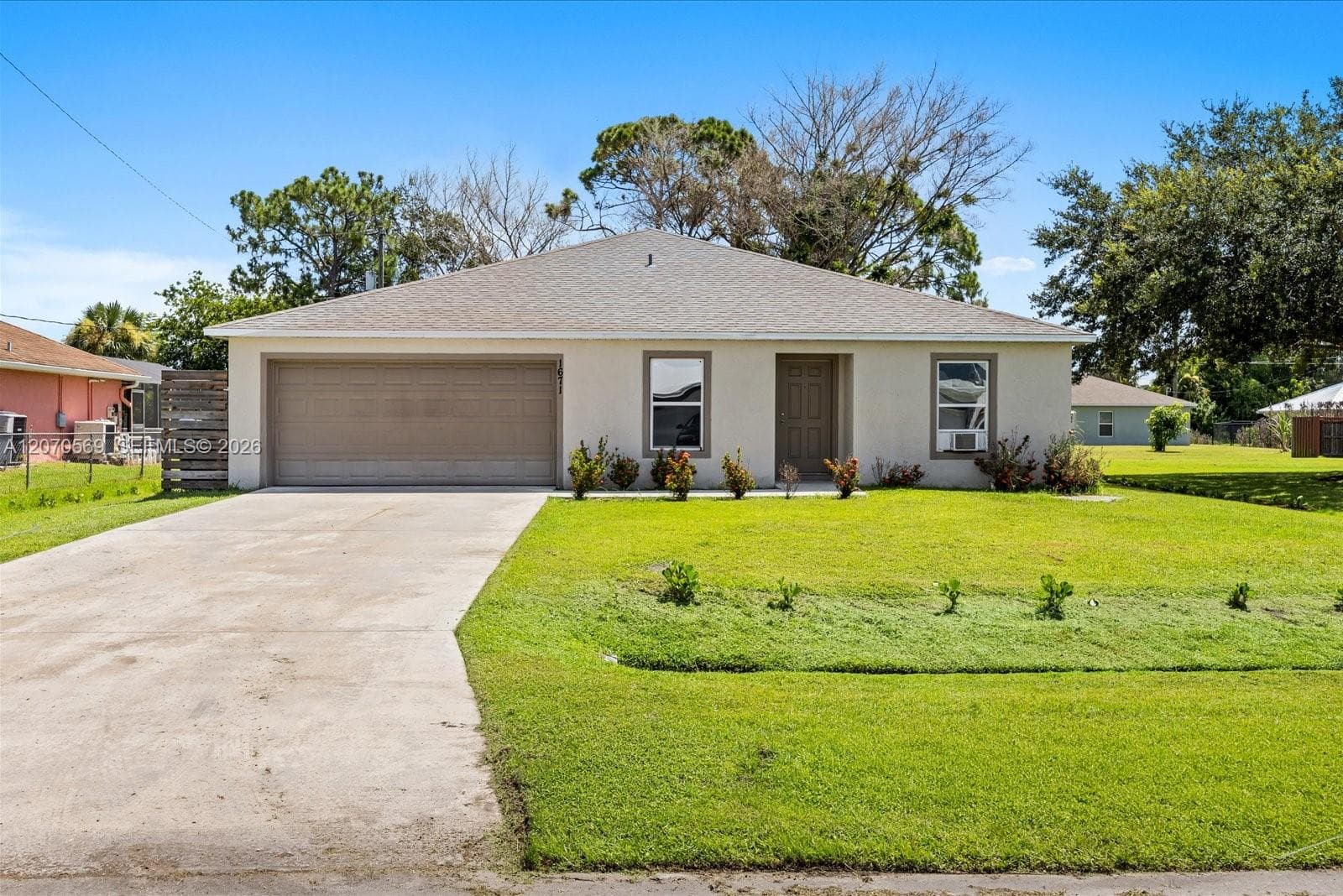 1671 SE Seashore Ln, Port St. Lucie FL 34983