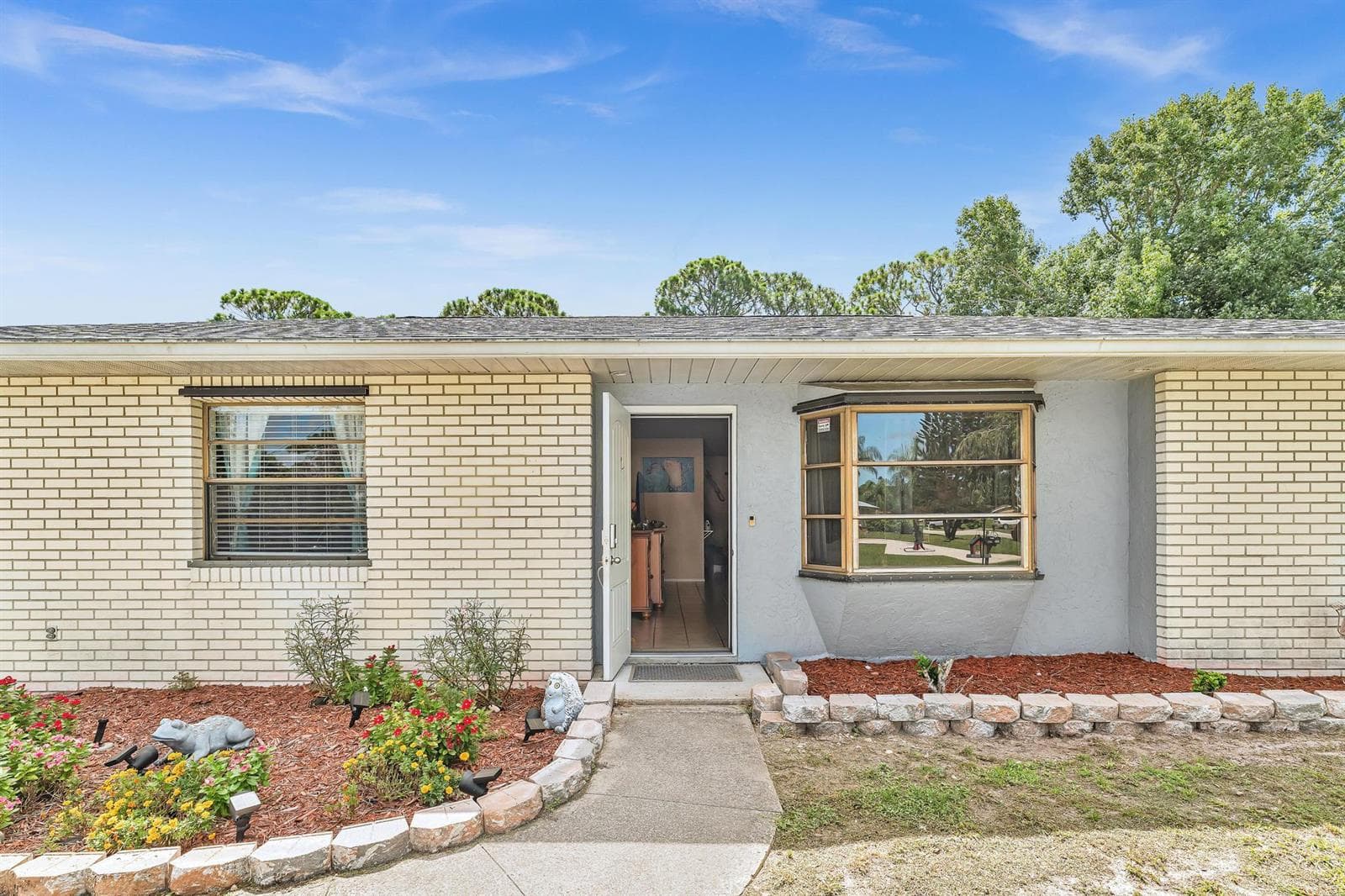 515 NW Twylite Terrace, Port St. Lucie FL 34983 photo 3