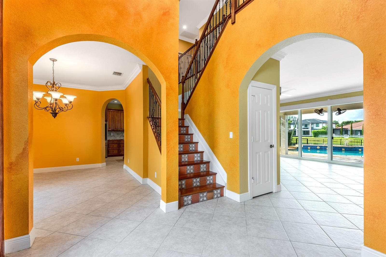 112 ISOLA Circle, Royal Palm Beach FL 33411 photo 5