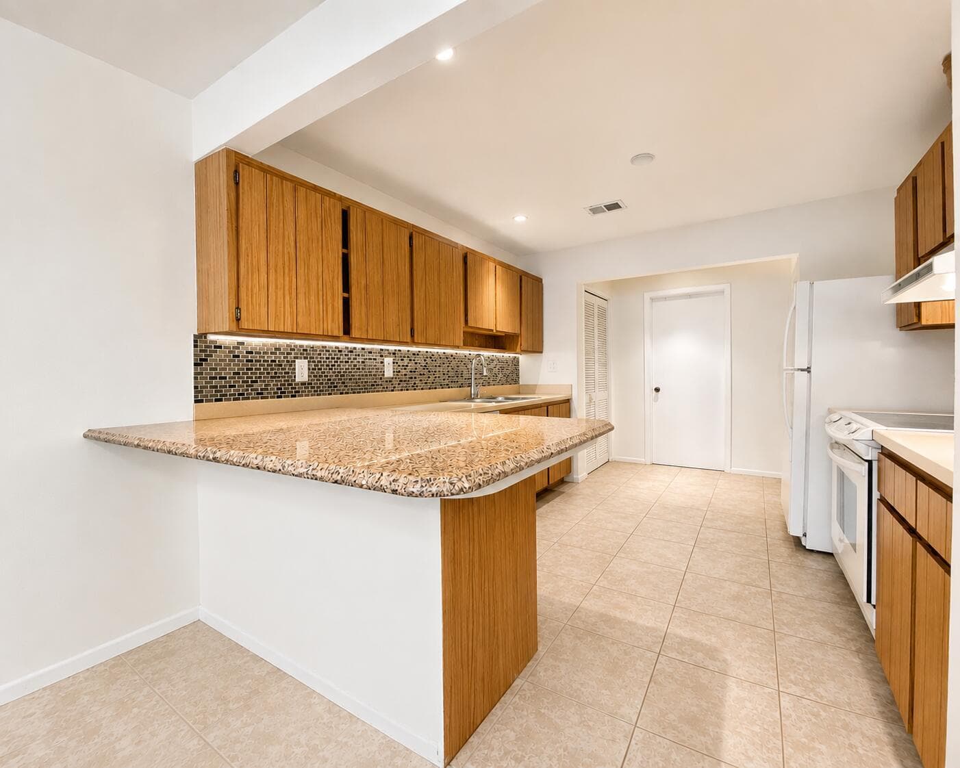 6171 ROGER Street, Jupiter FL 33458 photo 3