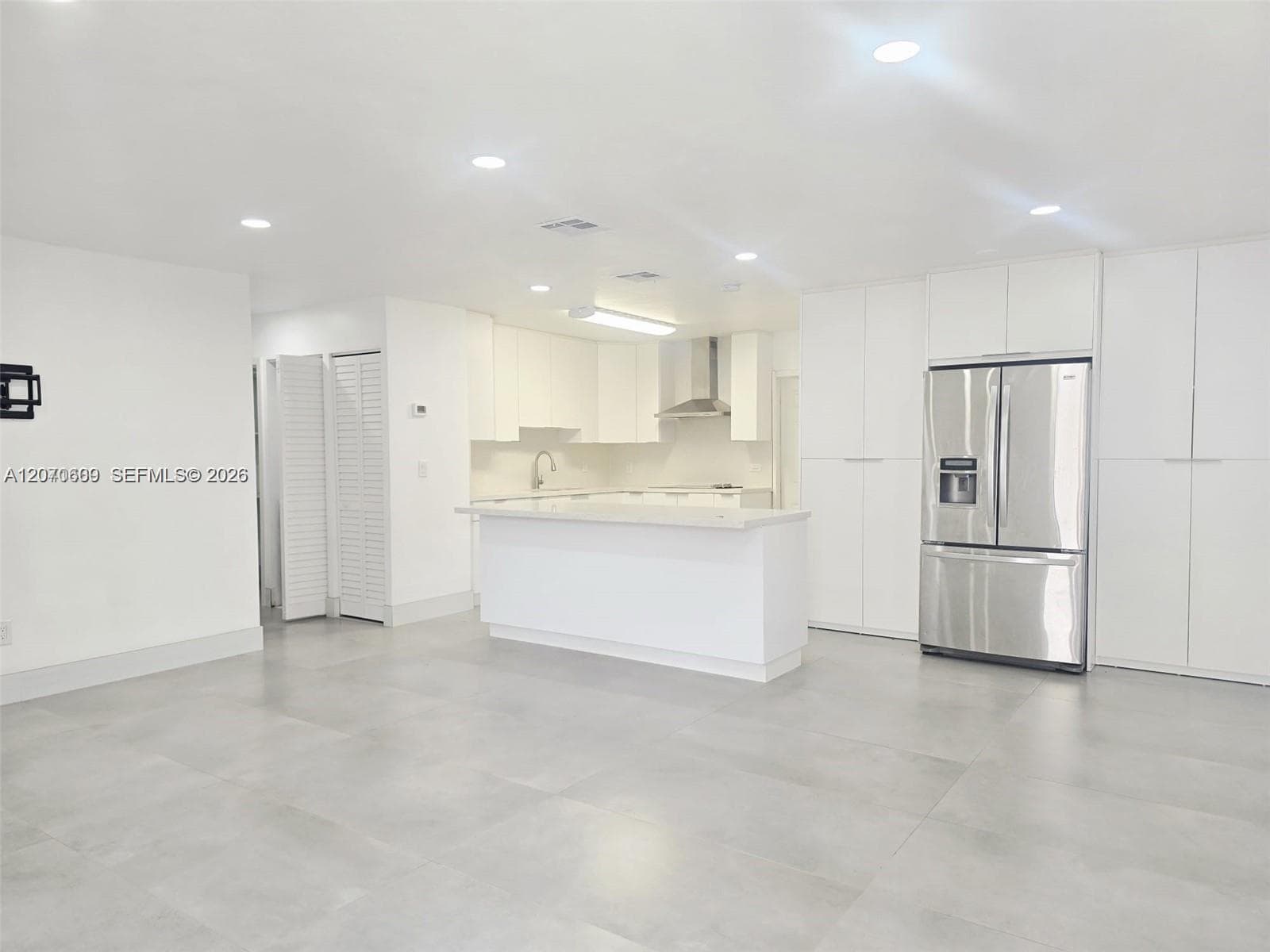 2820 NW 14th Ct, Fort Lauderdale FL 33311 photo 5