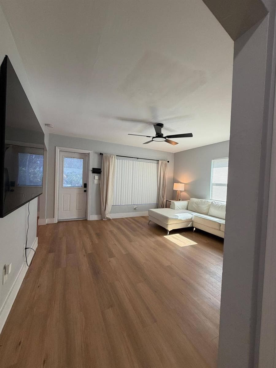 217 E 24TH Street, Riviera Beach FL 33404 photo 3