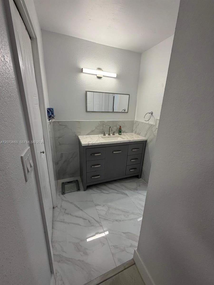 331 Lakeview Dr # 101, Weston FL 33326 photo 5
