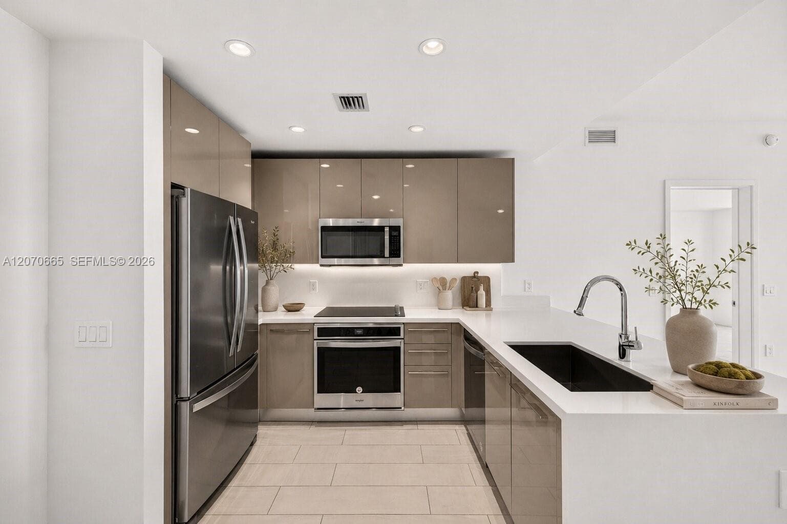 2000 Metropica Way # 2111, Sunrise, FL 33323 photo 4