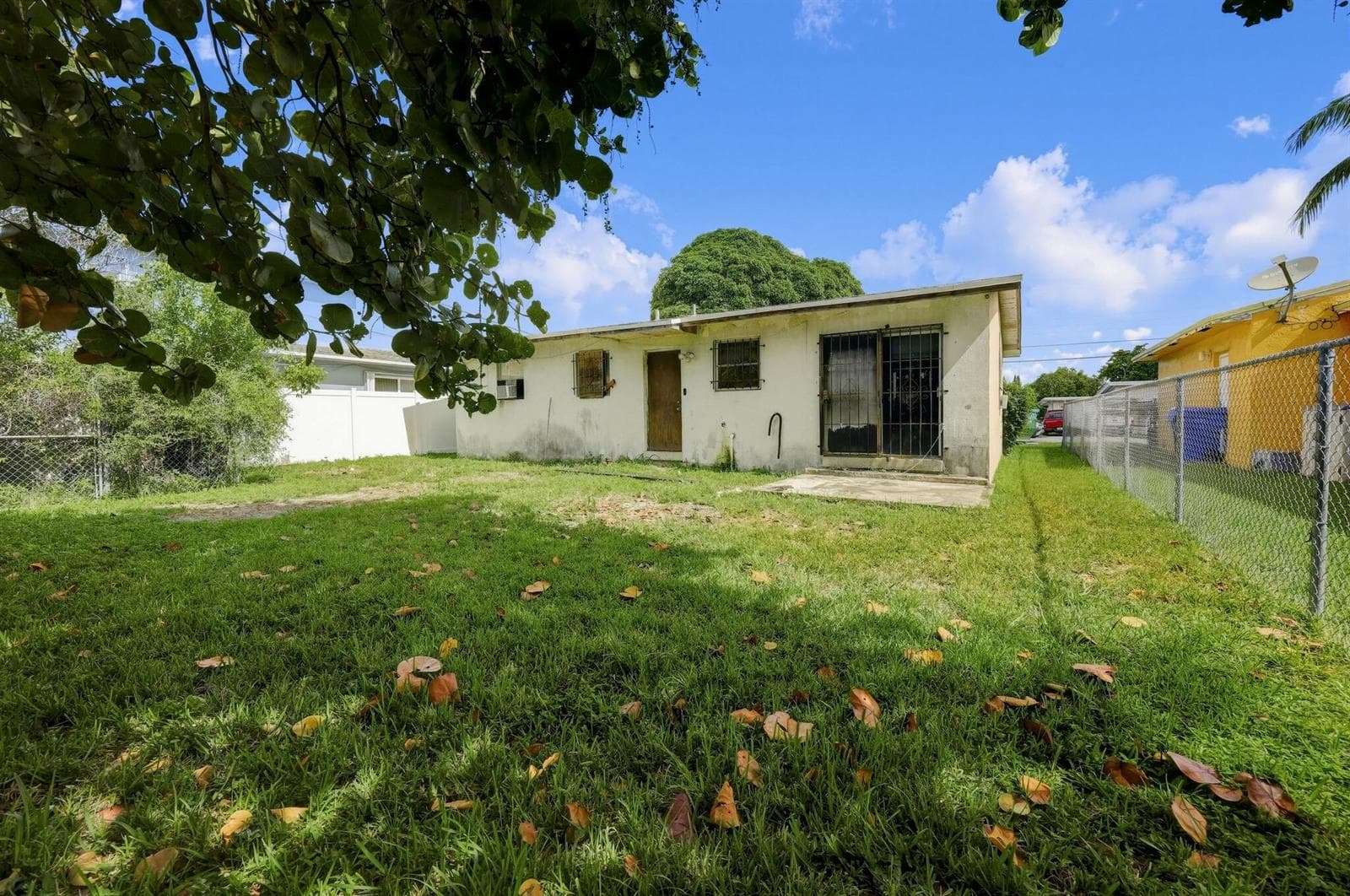 5450 FLETCHER Street, Hollywood FL 33021 photo 2