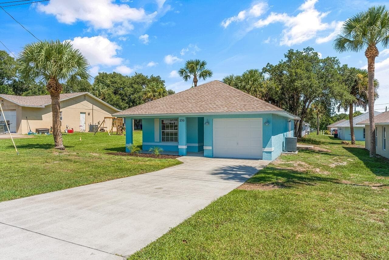 230 13th Street SW, Vero Beach FL 32962 photo 3
