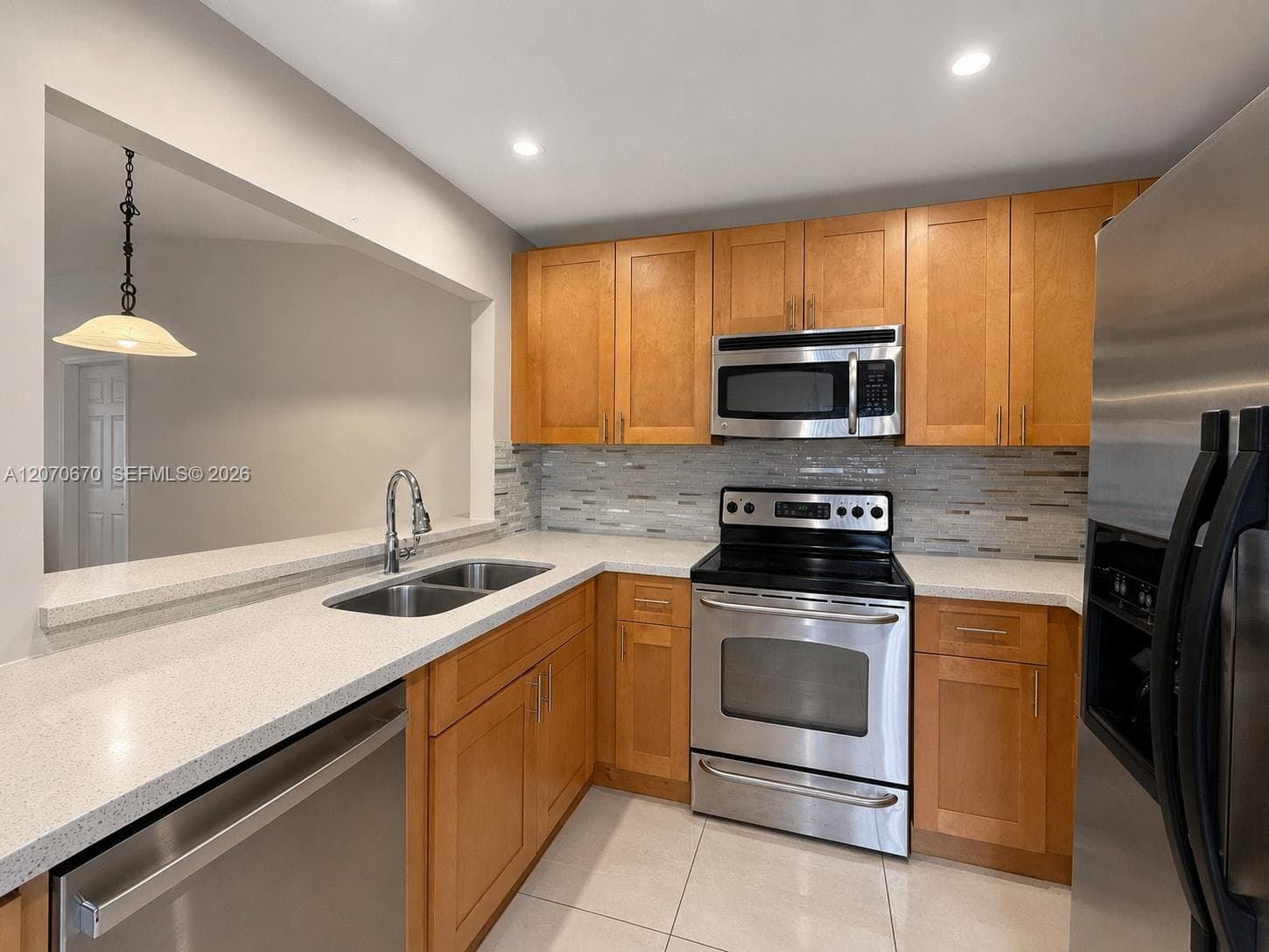 454 NE 210th Circle Ter # 202-7B, Miami FL 33179