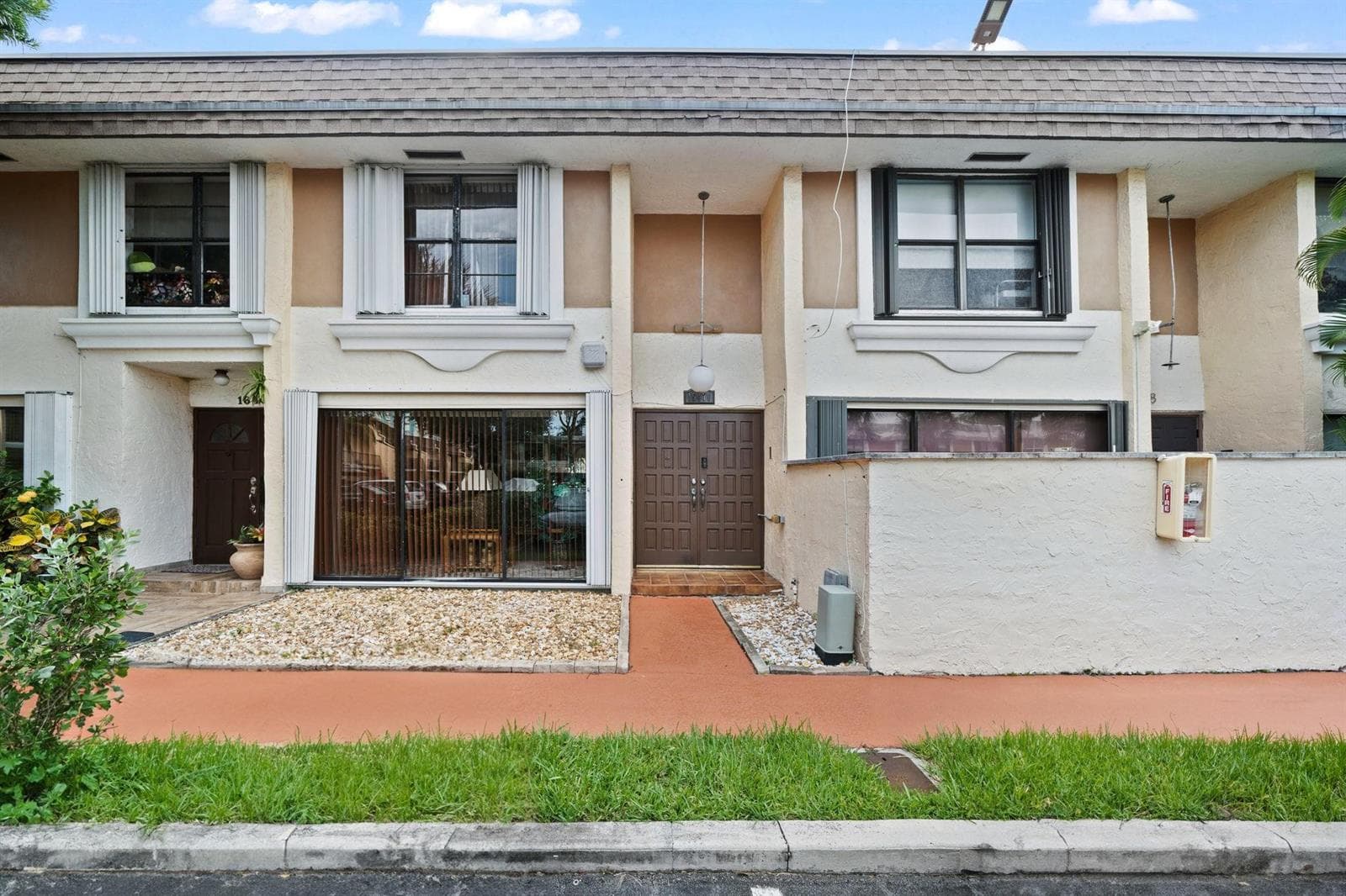 16470 NE 27TH Place # 35, North Miami Beach FL 33160
