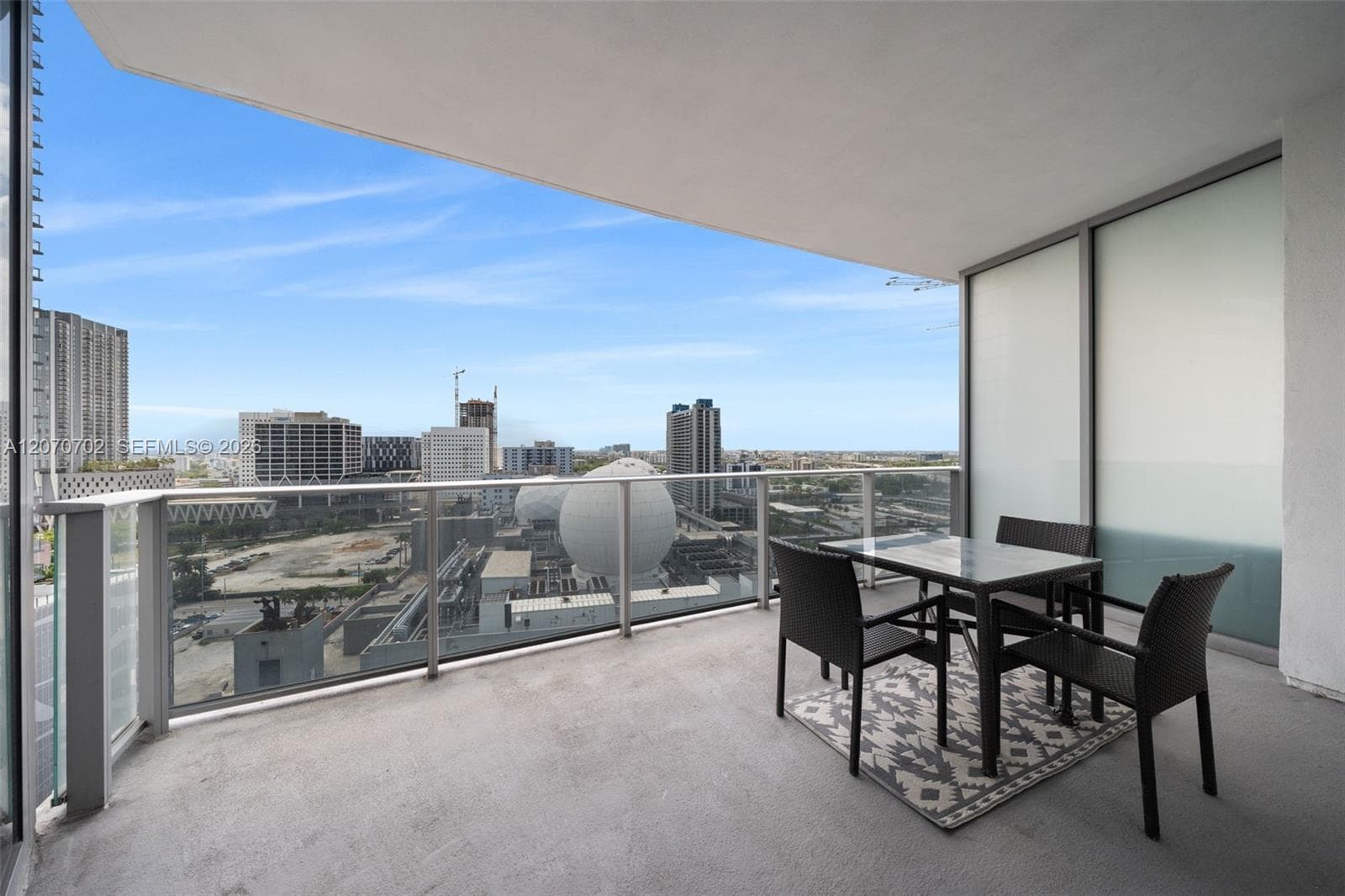 851 NE 1st Ave # 1610, Miami FL 33132 photo 2
