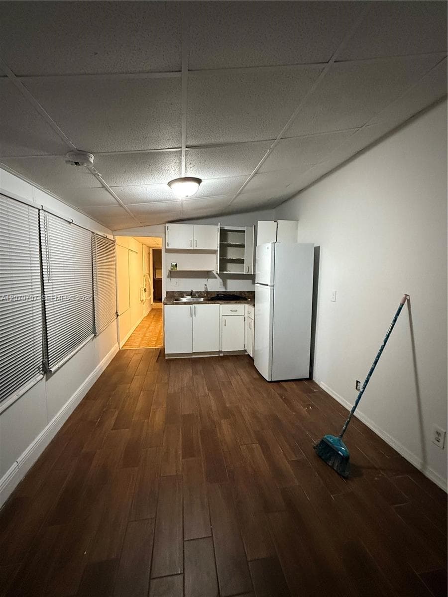 700 SW 8 Ave # 22A, Hallandale Beach FL 33009 photo 4