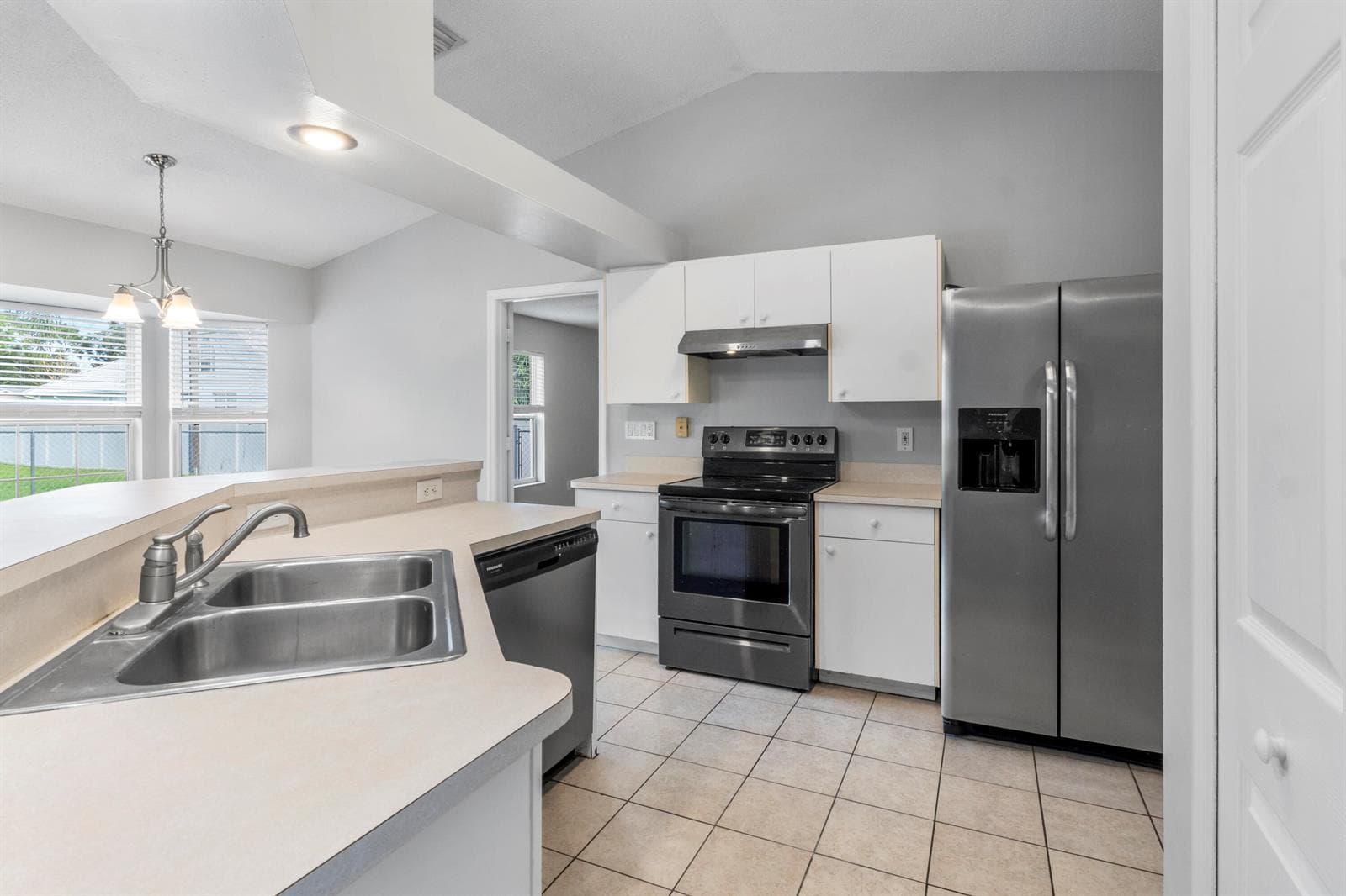 717 Tulip Drive, Sebastian FL 32958 photo 4