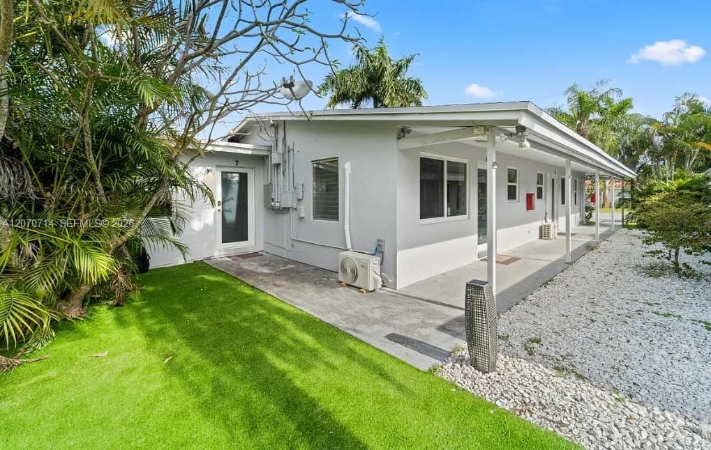 1133 NE 17th Ave # 7, Fort Lauderdale, FL 33304 photo 3