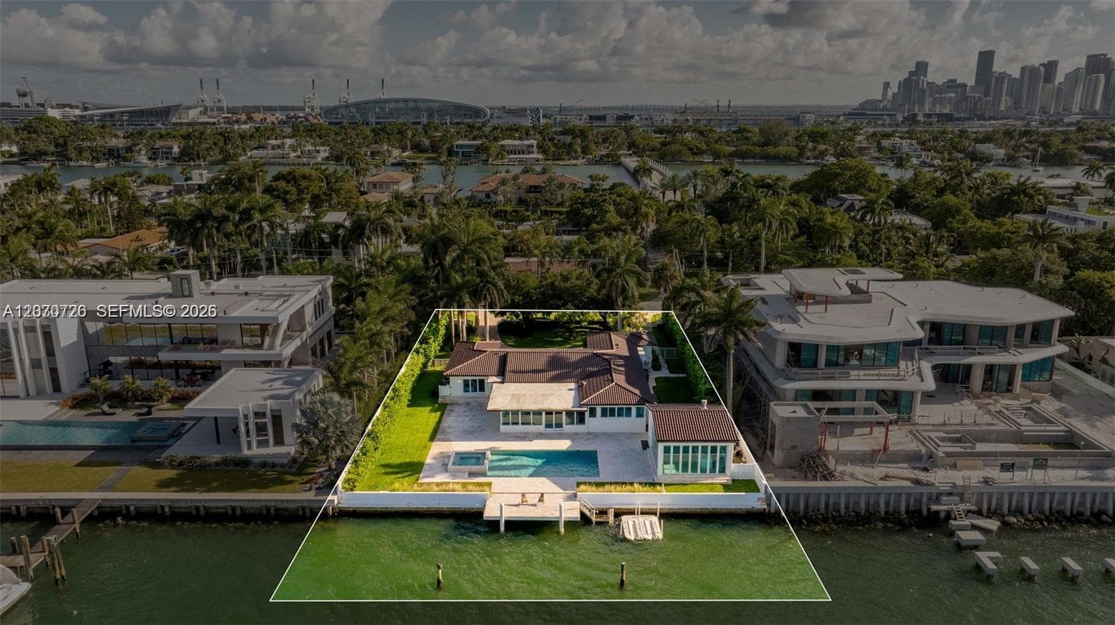205 N Hibiscus Dr, Miami Beach FL 33139 photo 2
