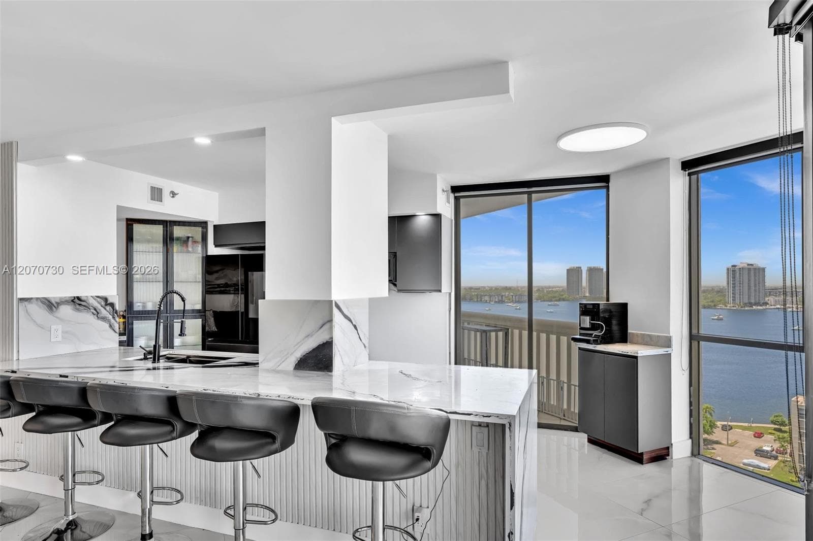 1000 W Island Blvd # 1710, Aventura FL 33160 photo 5