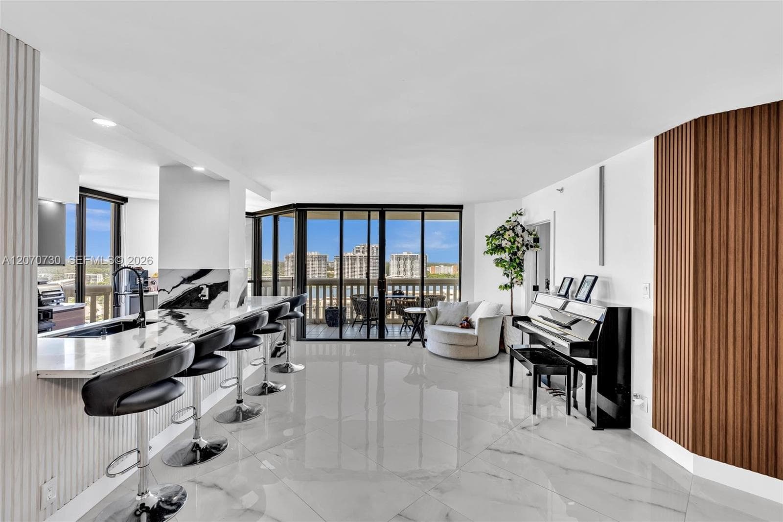 1000 W Island Blvd # 1710, Aventura FL 33160 photo 4