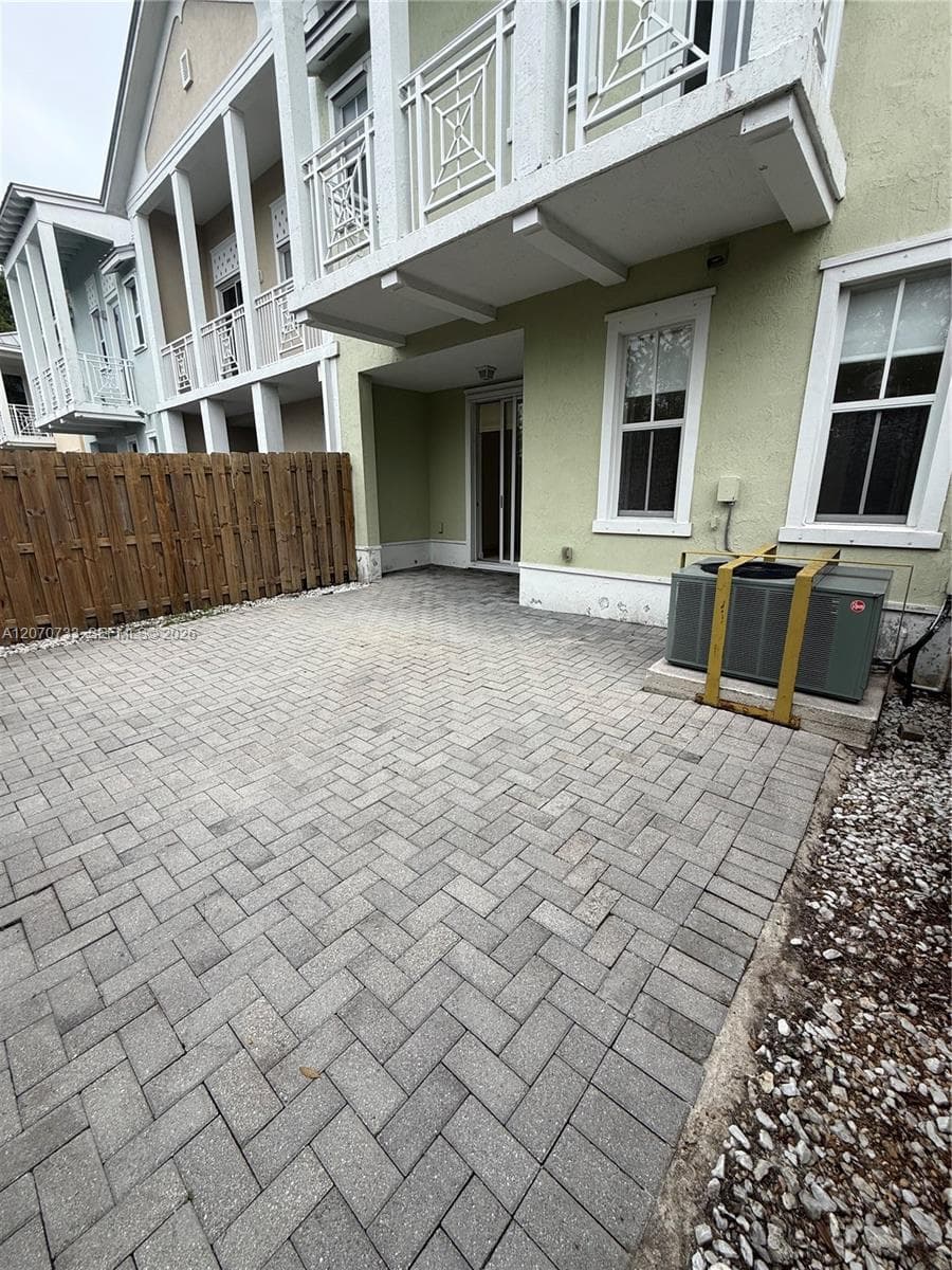7412 NW 108th Path # 0, Doral FL 33178 photo 2