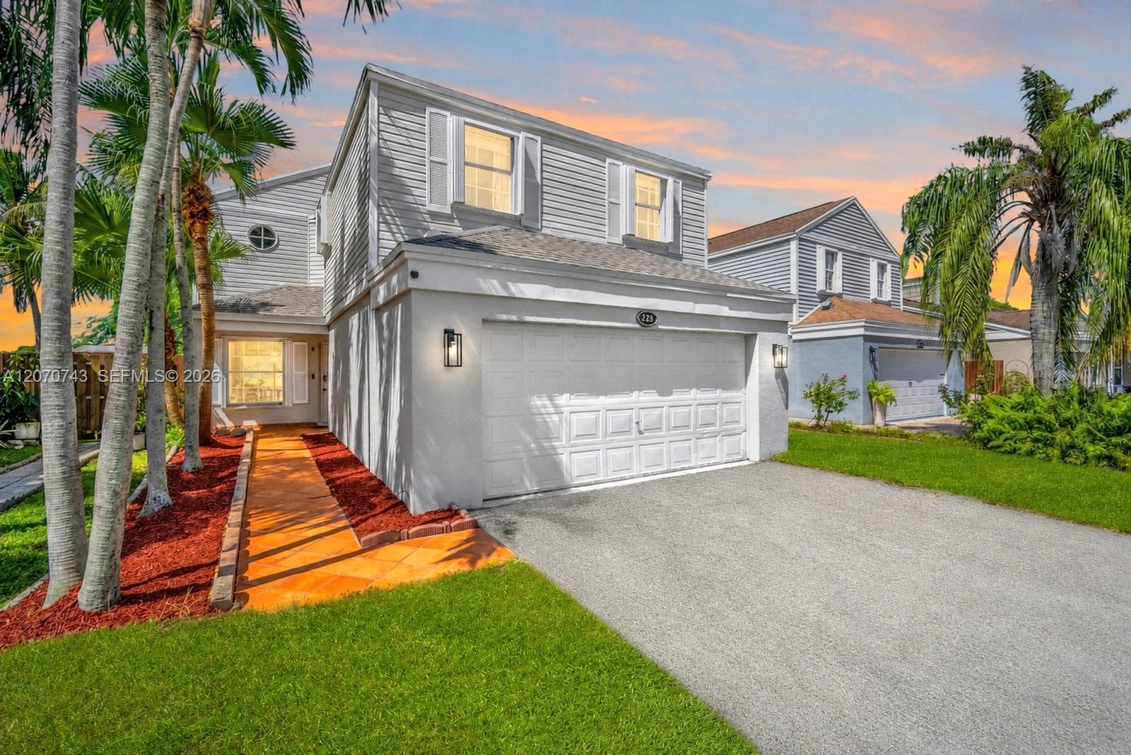 223 SW 159th Way, Sunrise FL 33326 photo 2