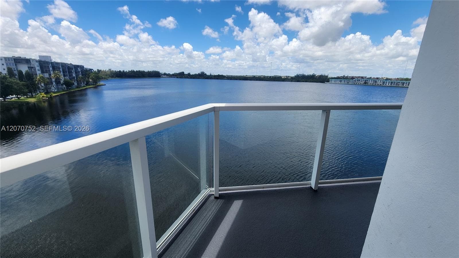 1301 NE Miami Gardens Dr # 505W, Miami FL 33179 photo 3