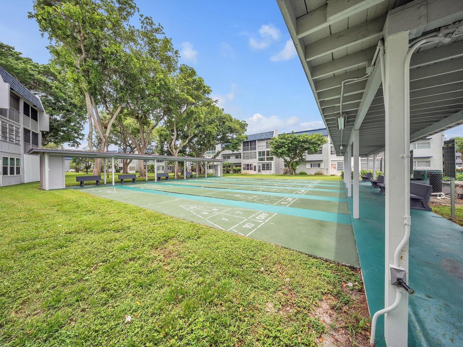 7807 GOLF CIR Drive # 105, Margate FL 33063 photo 3
