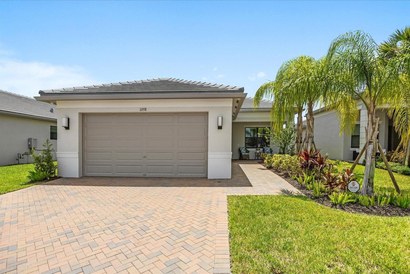 11558 SW Oceanfront Court, Port St. Lucie FL 34987 photo 3