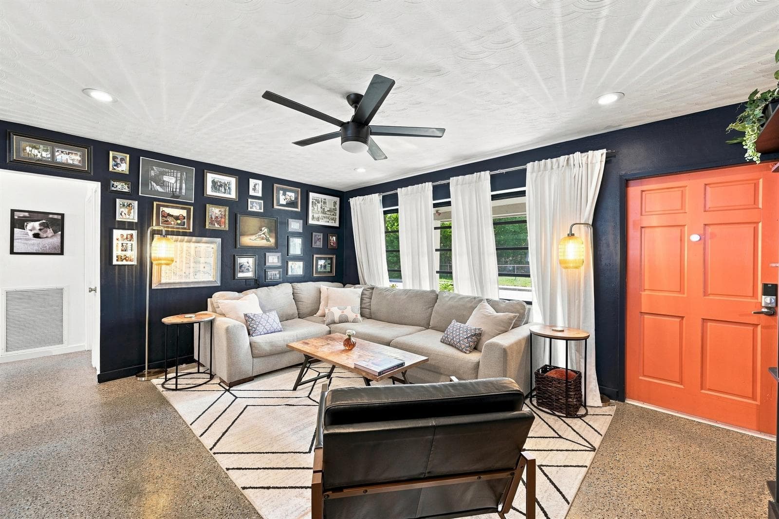 496 NW 47TH Court, Oakland Park FL 33309 photo 4