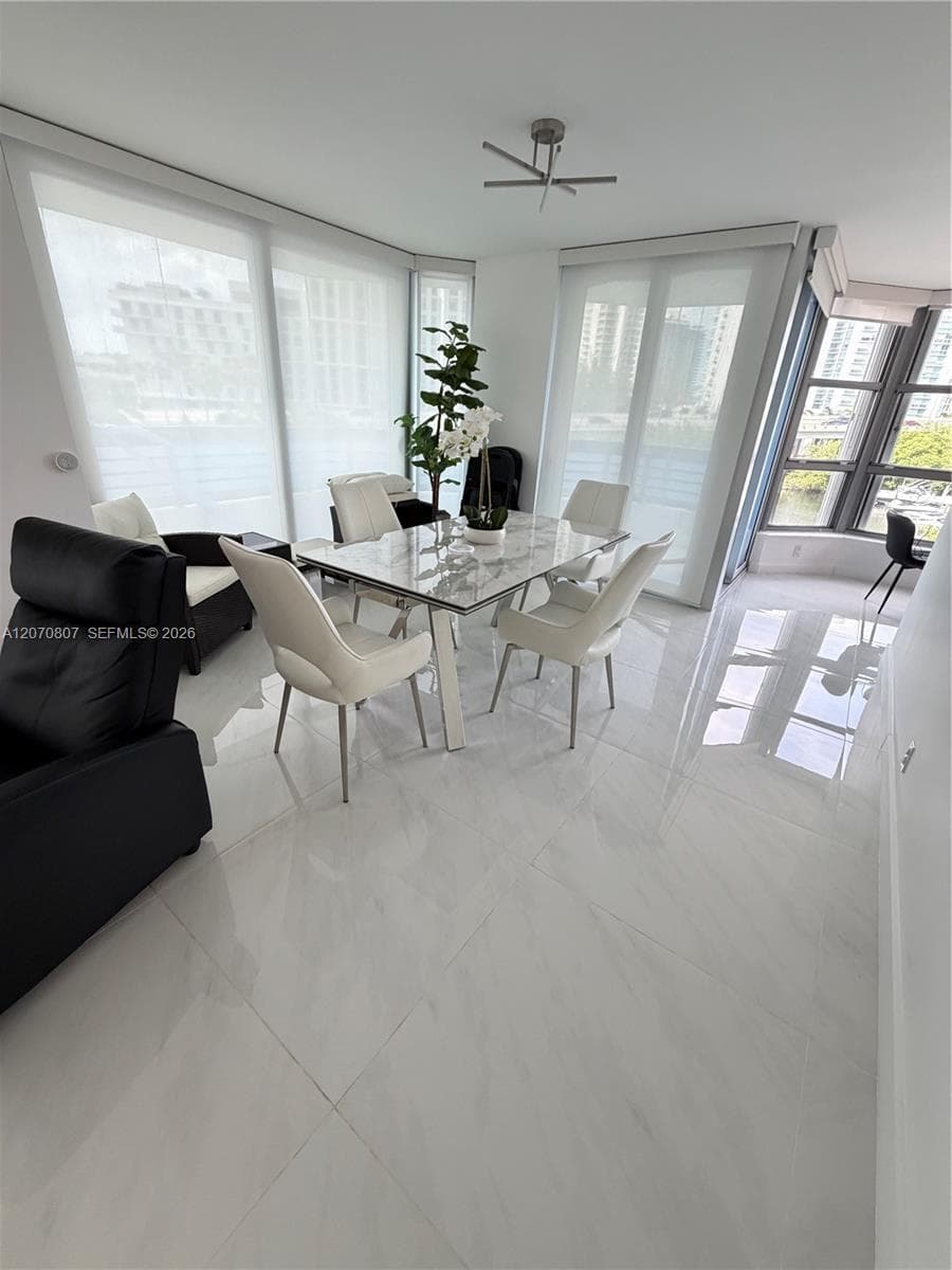3500 Mystic Pointe Dr # 405, Aventura FL 33180 photo 3