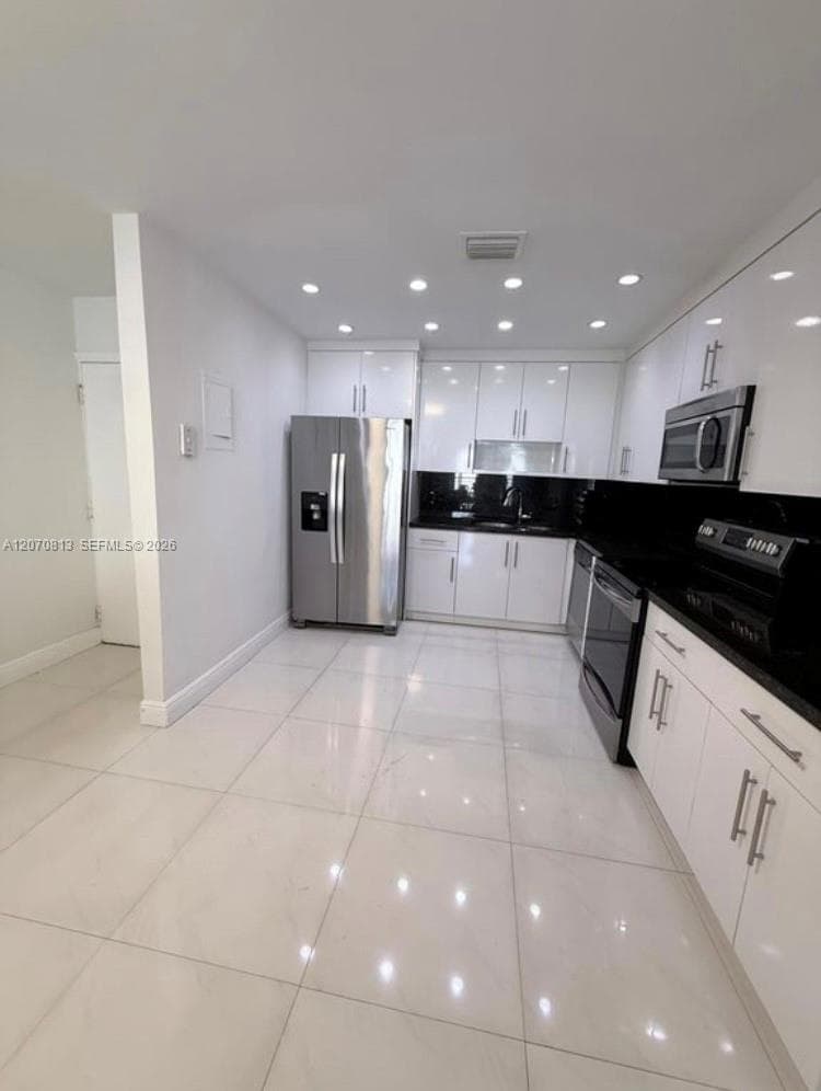 4060 N Hills Dr # 31, Hollywood, FL 33021 photo 3