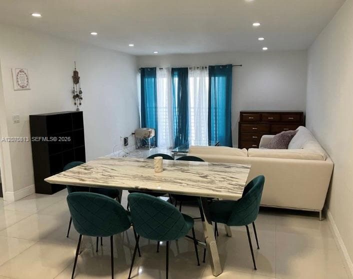 4060 N Hills Dr # 31, Hollywood, FL 33021