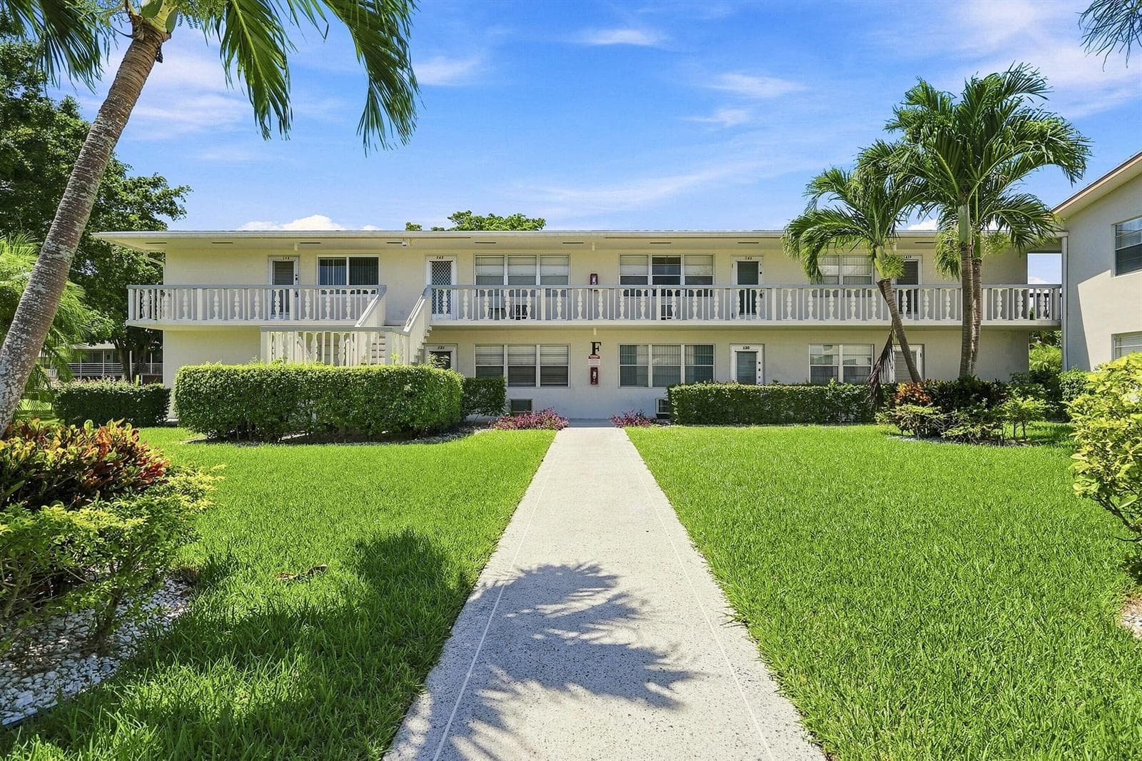 143 CAMBRIDGE F, West Palm Beach FL 33417