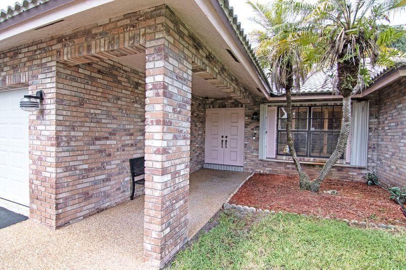 11929 NW 2ND Manor, Coral Springs FL 33071