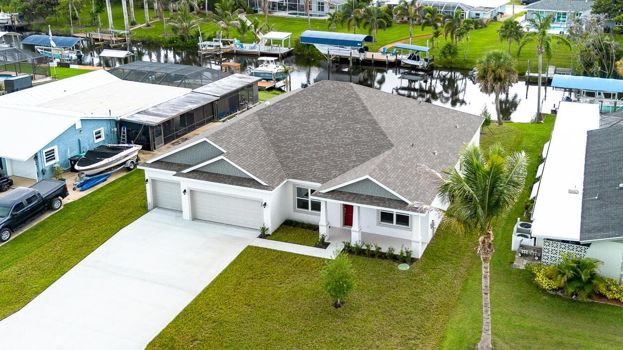 798 SE Seahouse Drive, Port St. Lucie FL 34983 photo 3