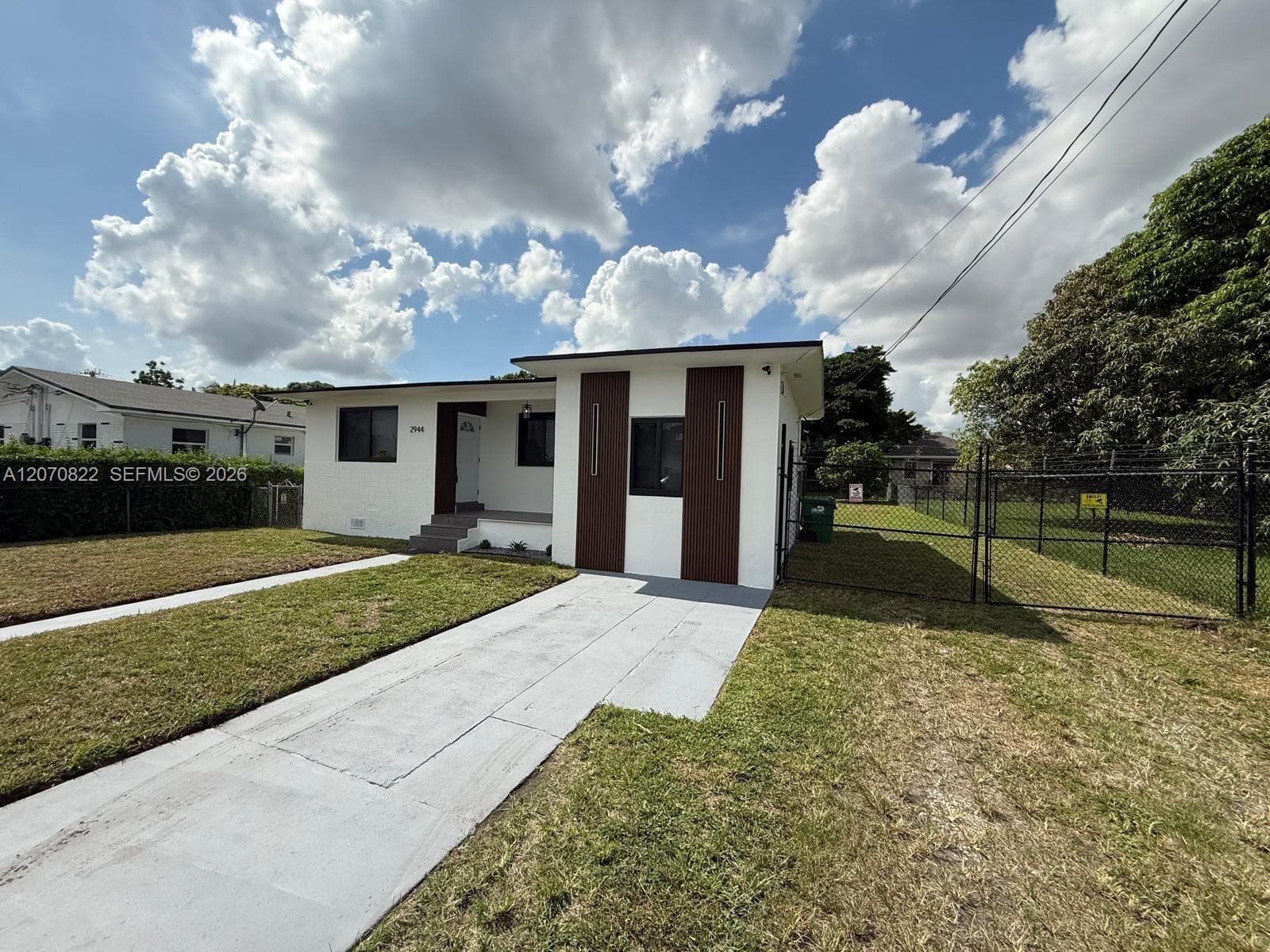 2944 NW 61st St, Miami FL 33142 photo 4