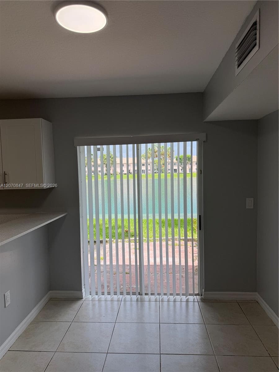 1261 SE 27th St # 101, Homestead, FL 33035 photo 3