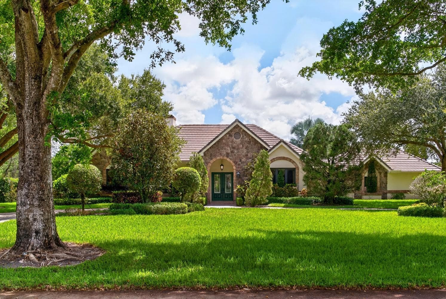 5591 W Leitner Drive, Coral Springs FL 33067 photo 2