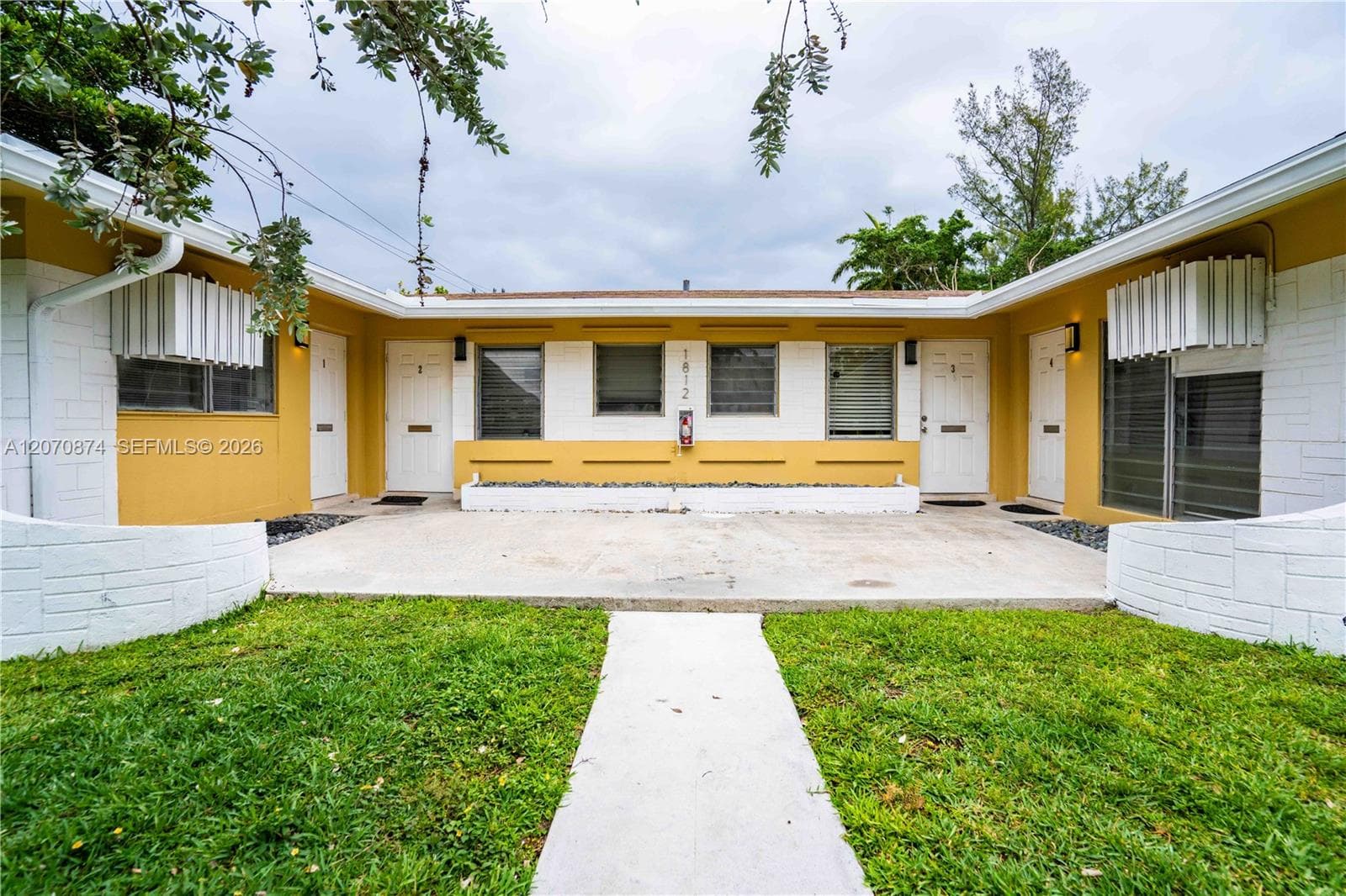 1812 NE 20th Ave # 1, Fort Lauderdale FL 33305 photo 2