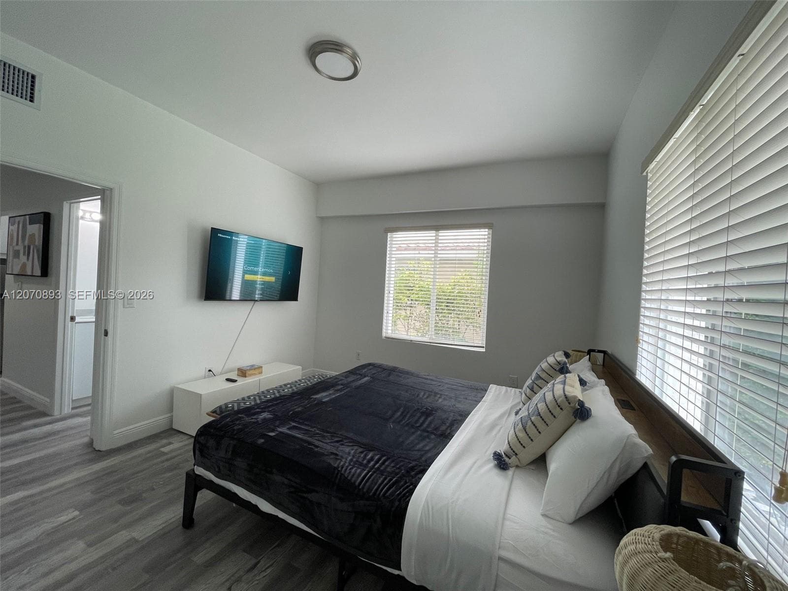 29 Oviedo Ave # 2, Coral Gables FL 33134 photo 3