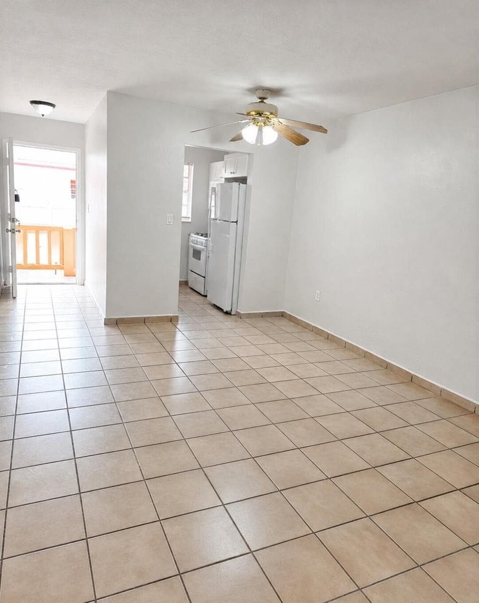 4655 Palm Avenue # 205, Hialeah FL 33012