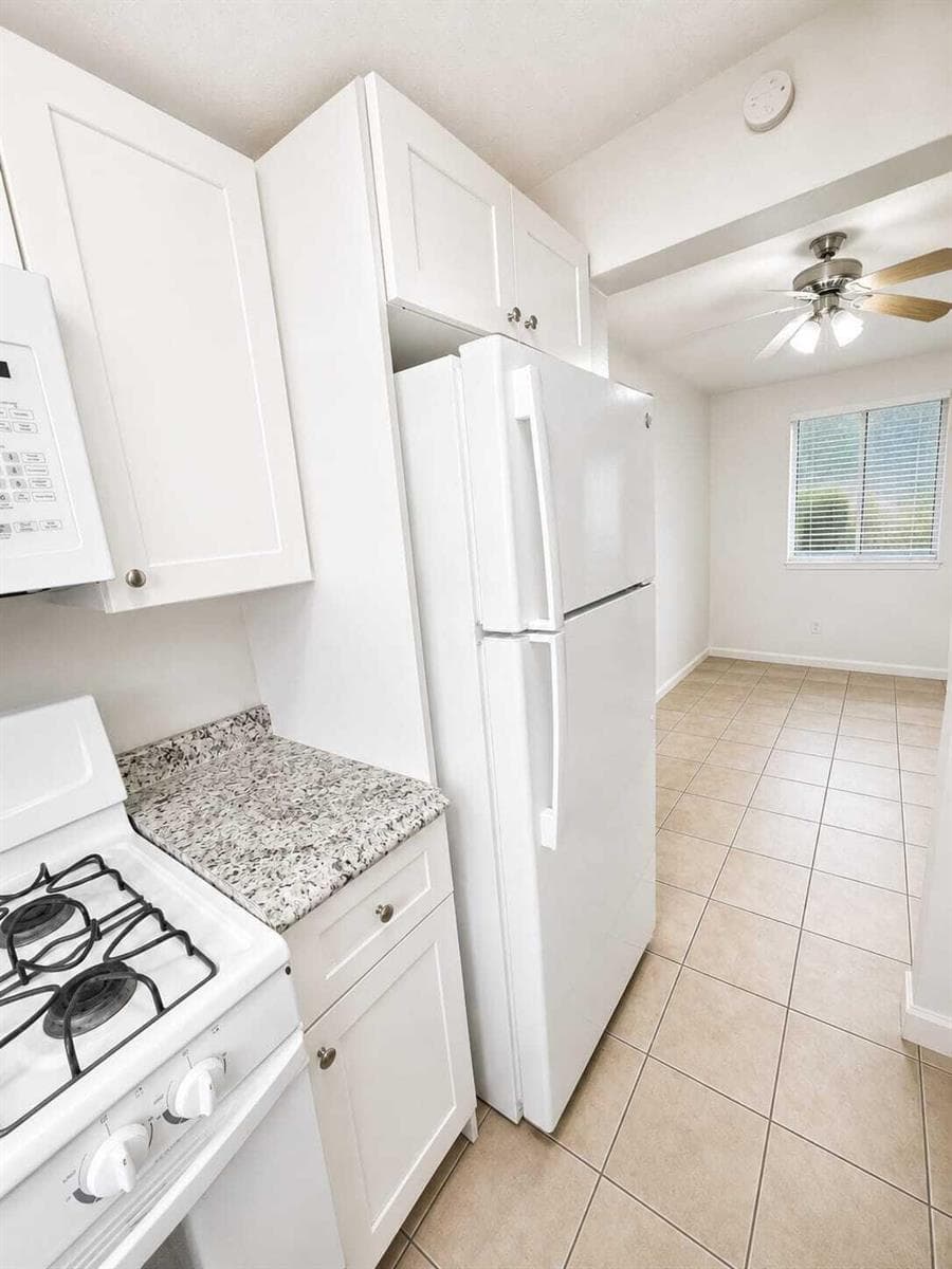 4655 Palm Avenue # 205, Hialeah FL 33012 photo 4