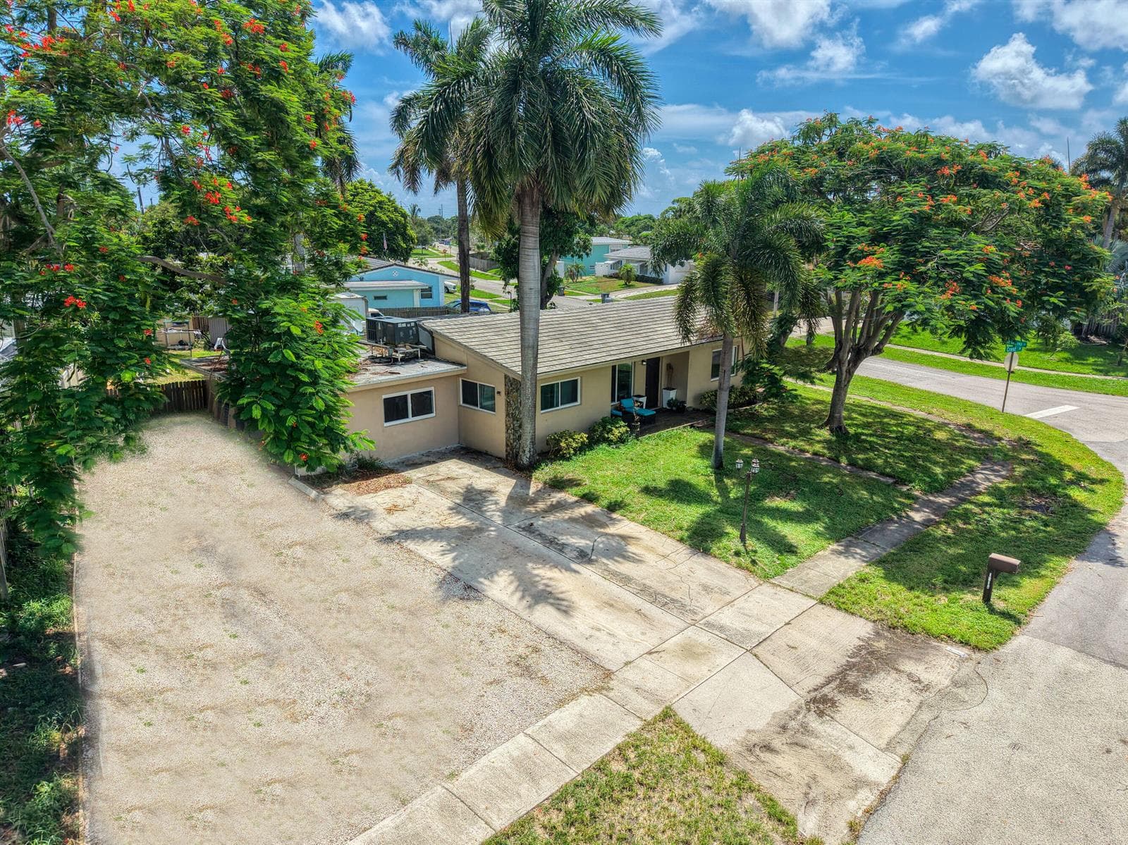 1510 CREST Drive, Lake Worth FL 33461 photo 4